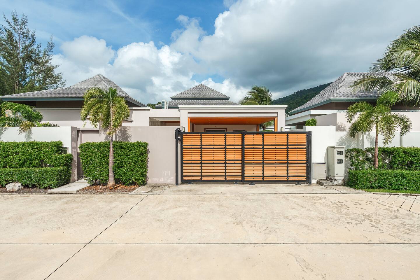 The Breeze – pool villa